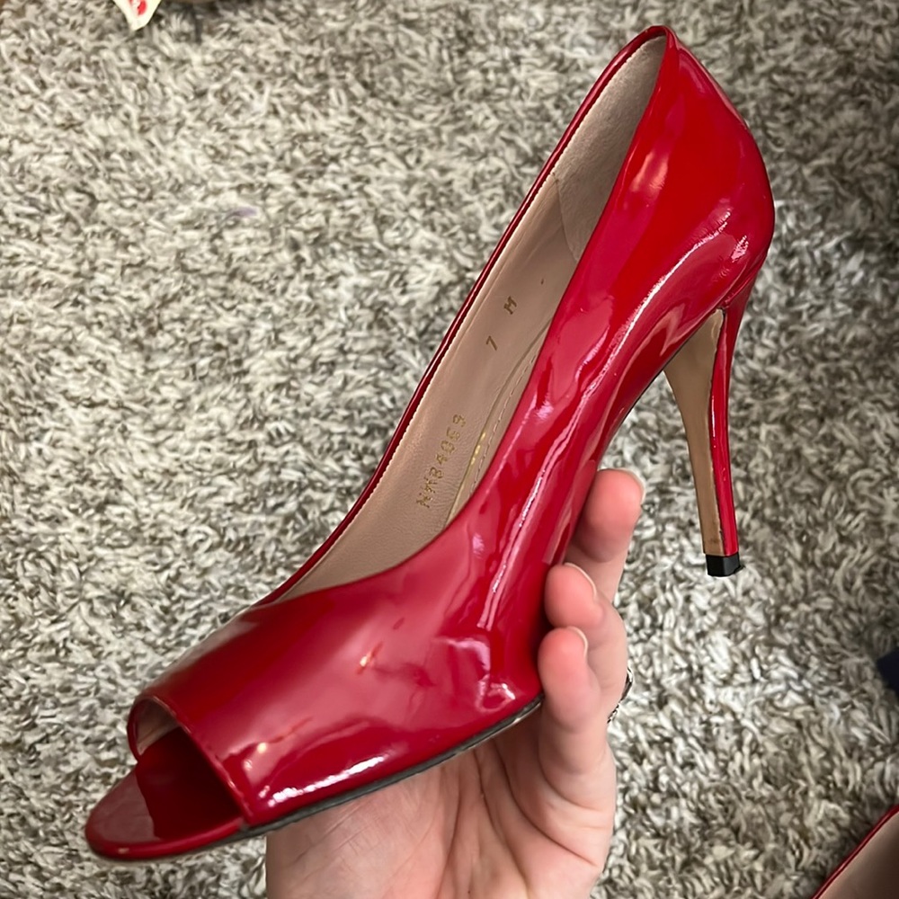 Red Stuart Weitzman Heels Size 7 Stylish Flame An… - image 2